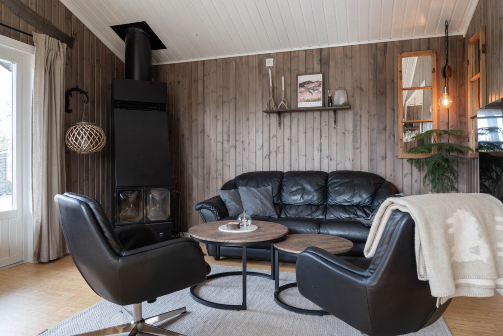 Smakfullt renoverad stuga i vackra Messlingen