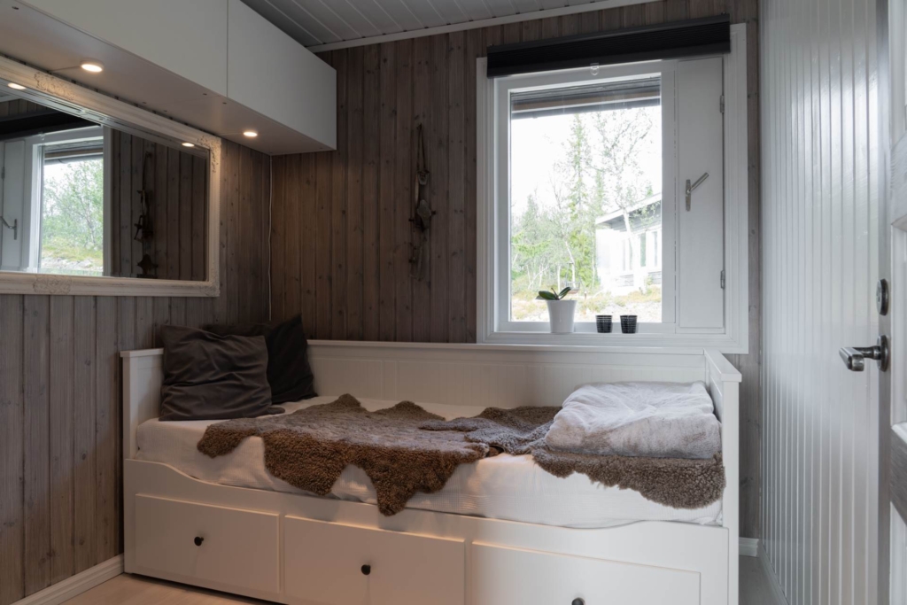 Smakfullt renoverad stuga i vackra Messlingen