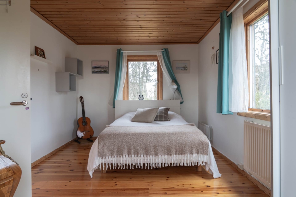 Idylliskt läge i Fjällnäs med storslagen utsikt över fjäll och sjö!