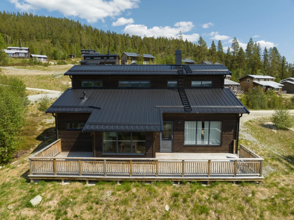 Arkitektritat och smakfullt inrett fjällboende i Tännäskröket!