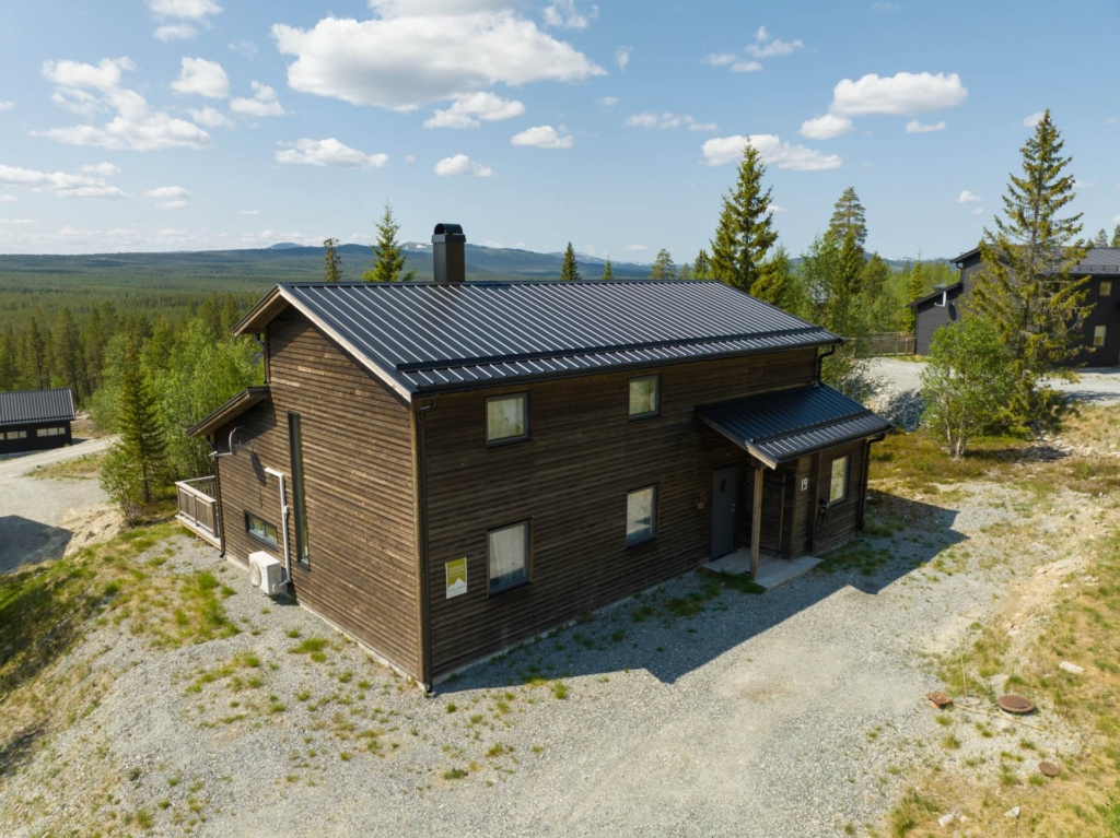 Arkitektritat och smakfullt inrett fjällboende i Tännäskröket!