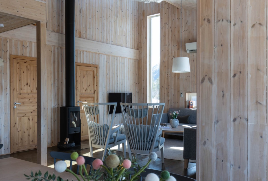 Arkitektritat och smakfullt inrett fjällboende i Tännäskröket!