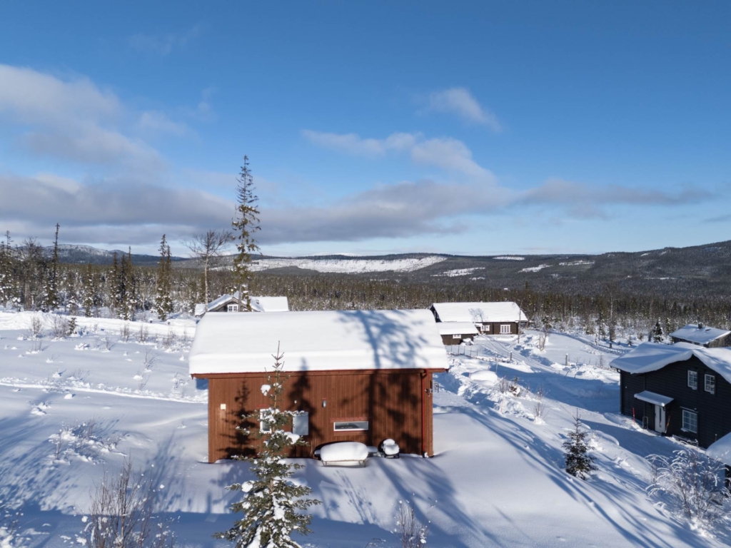 Välplanerat fjällboende på stor tomt med möjlighet att bygga mer