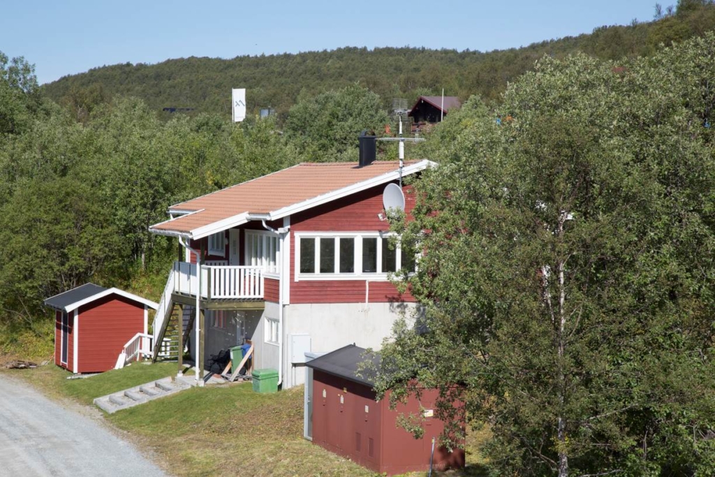 Välplanerad skidåkarlägenhet i Rosa byn!