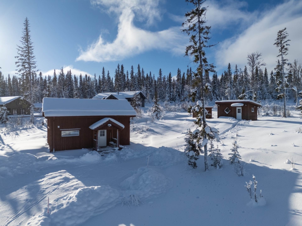 Välplanerat fjällboende på stor tomt med möjlighet att bygga mer