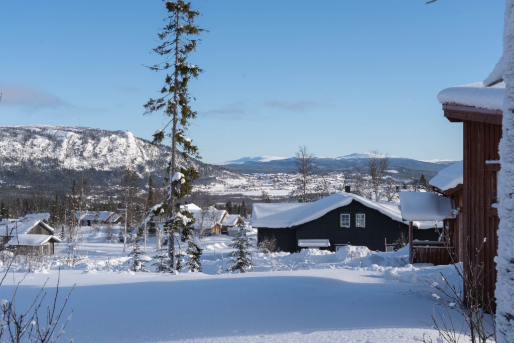 Välplanerat fjällboende på stor tomt med möjlighet att bygga mer