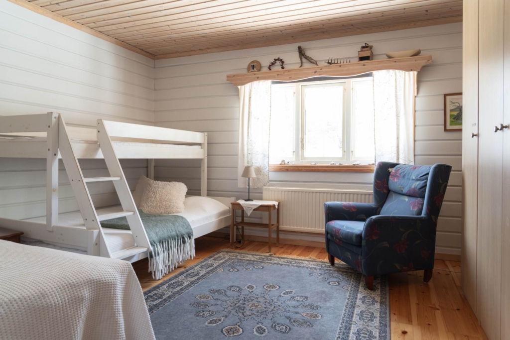 Fjällidyll med spår och leder runt knuten – rymligt boende i attraktiva Hållan