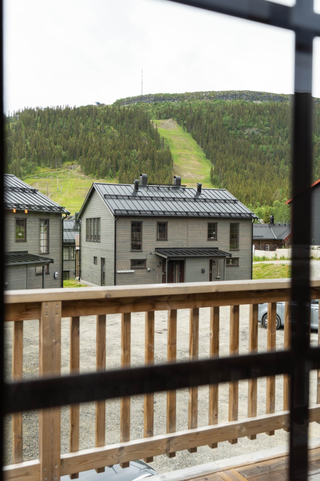 Stilrent parhus med Kåvans bästa läge!