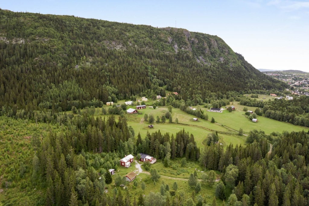 Fantastisk gårdskänsla med Funäsdalens fjällvärld precis utanför dörren