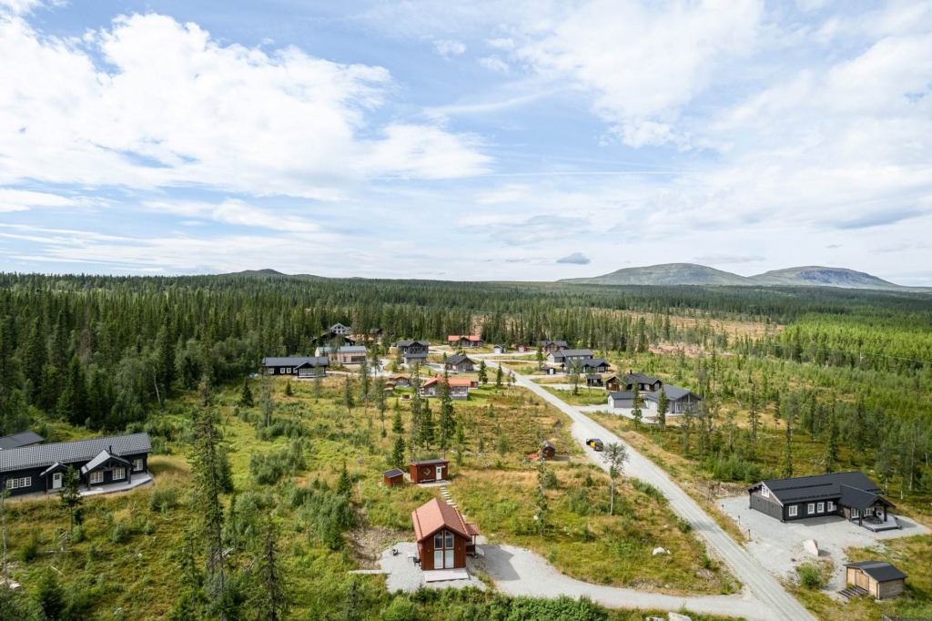 Välplanerat fjällboende på stor tomt med möjlighet att bygga mer
