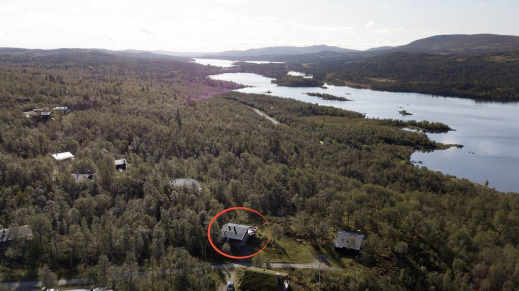 Hus med två lägenheter och härliga fjällvyer