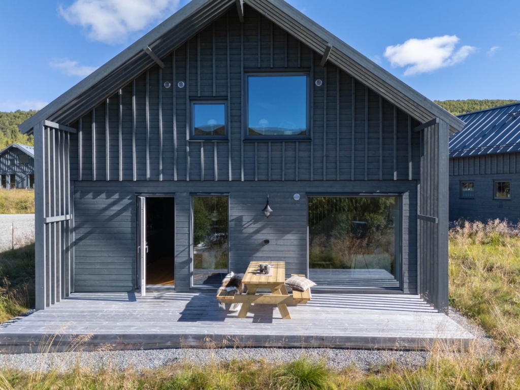 Fjällhus med unikt hörnläge – Tännån och längdspår utanför dörren och fjället som fond