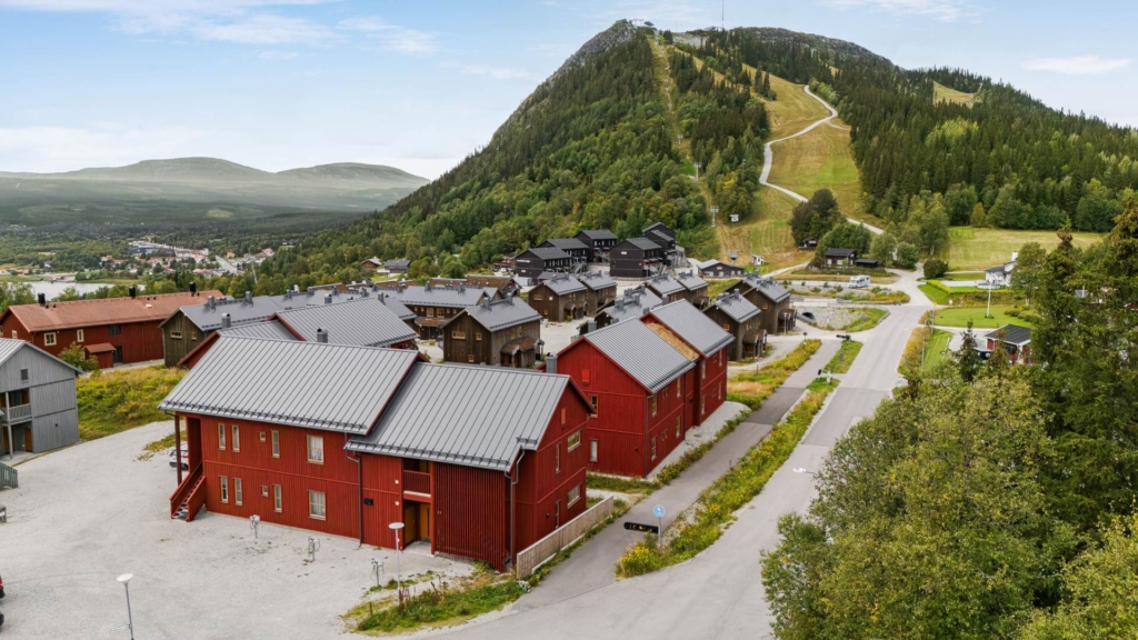 Toppläge i Funäsdalen – bekvämt fjällboende i markplan