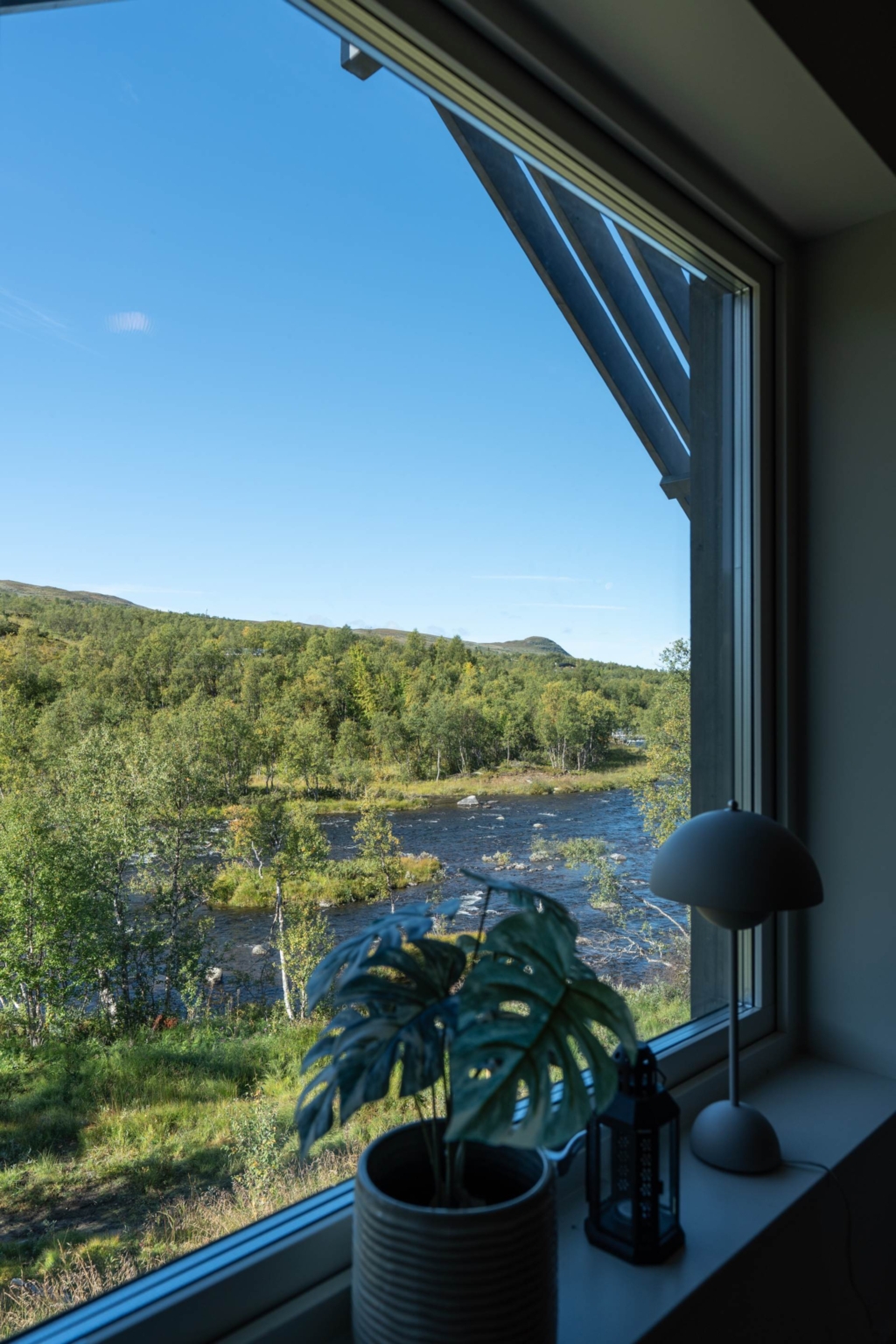 Fjällhus med unikt hörnläge – Tännån och längdspår utanför dörren och fjället som fond