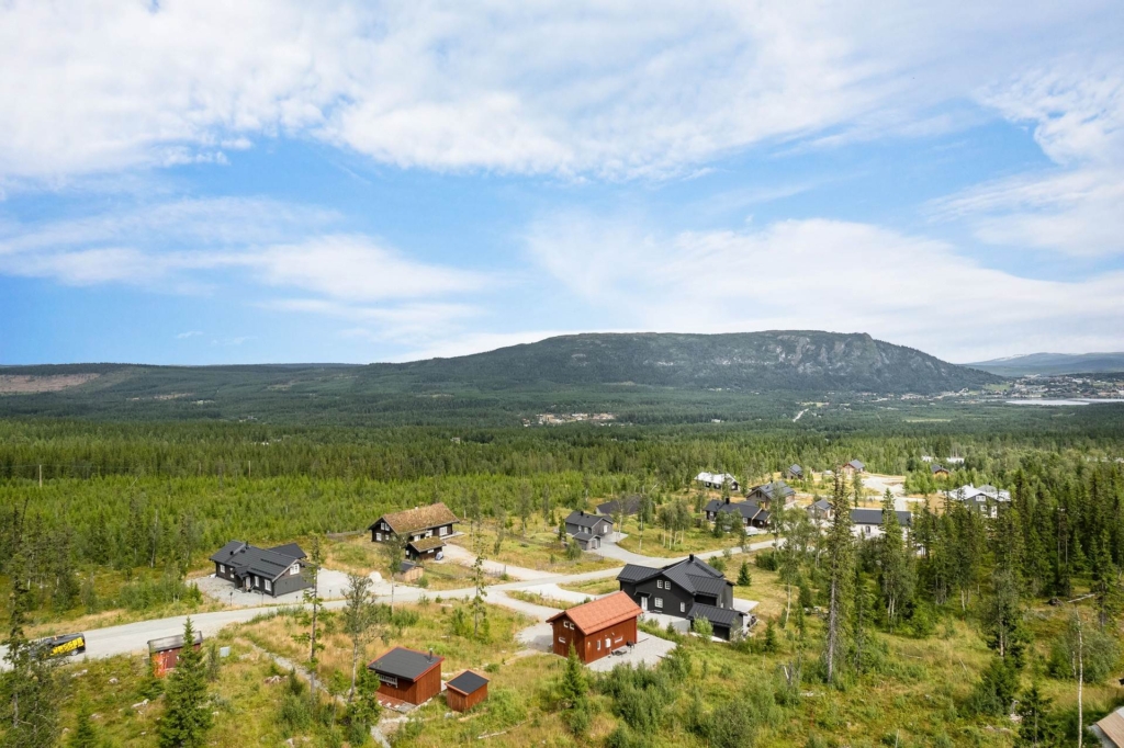 Välplanerat fjällboende på stor tomt med möjlighet att bygga mer