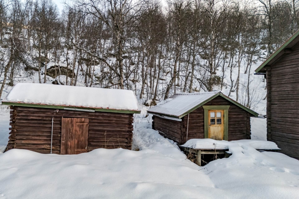 Fantastiskt läge med många möjligheter, direkt närhet till aktiviteter och mäktig fjällnatur!