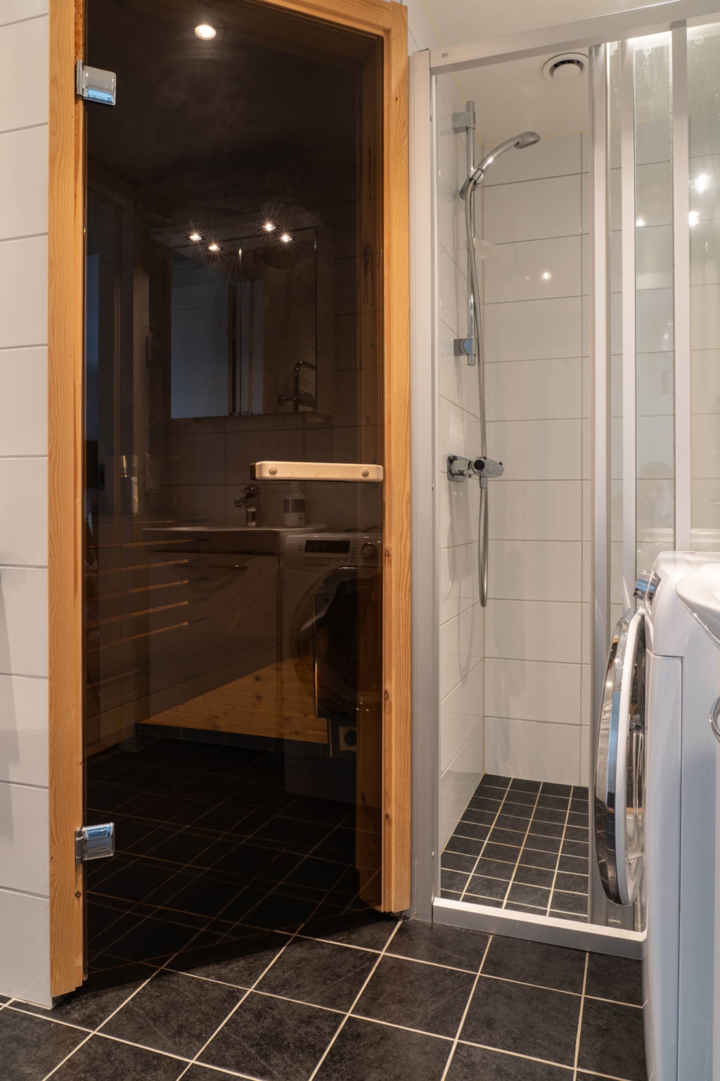 Väldesignad lägenhet med oslagbart läge och skidåkning utanför dörren!