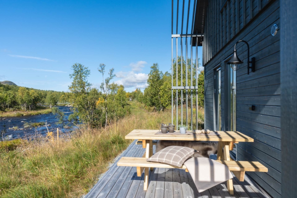 Fjällhus med unikt hörnläge – Tännån och längdspår utanför dörren och fjället som fond