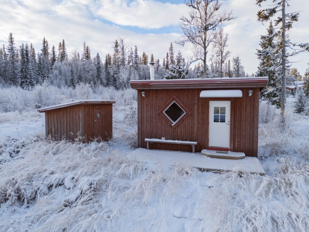 Välplanerat fjällboende på stor tomt med möjlighet att bygga mer